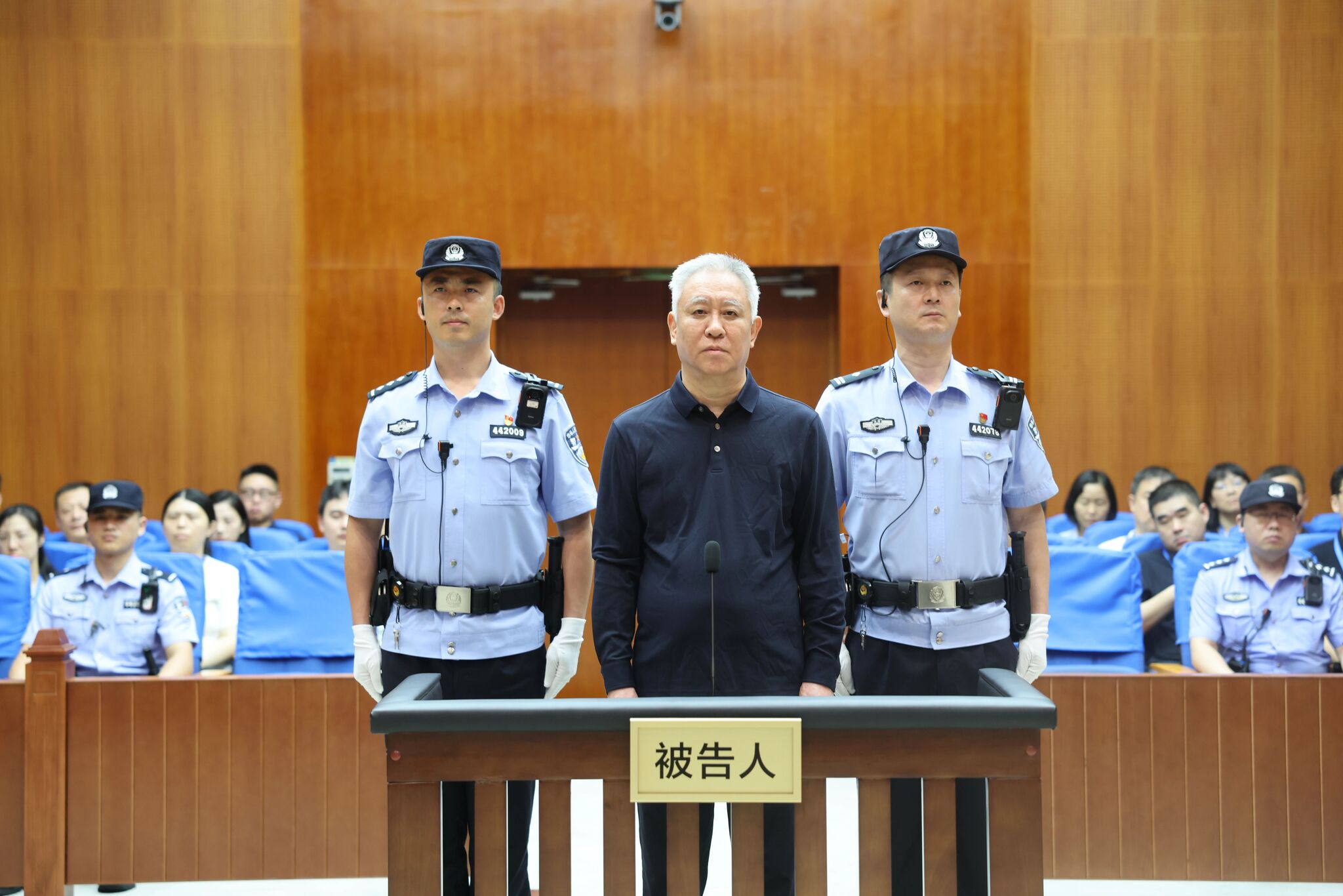 许家印一审宣判(1) 许家印一审宣判(1)