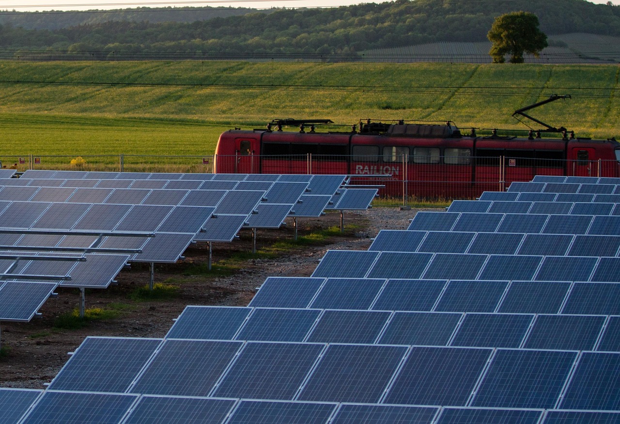 solar-cells-191691_1280 solar-cells-191691_1280